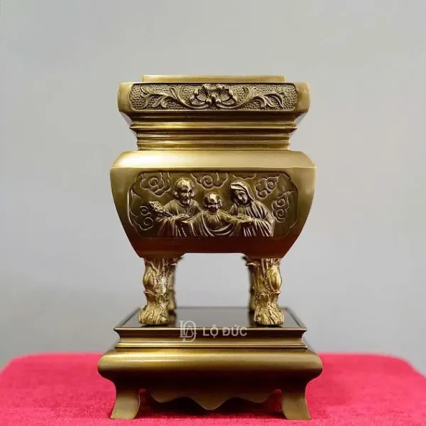 Lư Hương Công Giáo Đồng Cao Cấp – Họa Tiết Thánh Gia