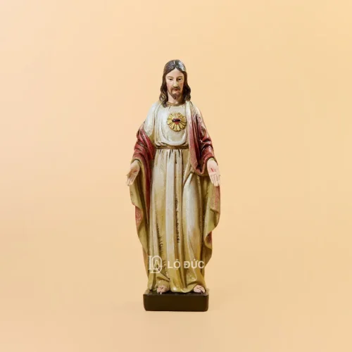Tượng Thánh Tâm Chúa Giêsu – Biểu tượng của tình yêu thương cứu độ