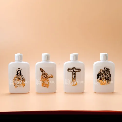 Bình Nước Phép Nhựa Vuông Nhỏ Gọn – Decal Dán Nổi Mạ Vàng